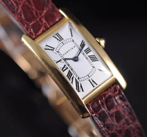 cartier re|cartier tank cintree.